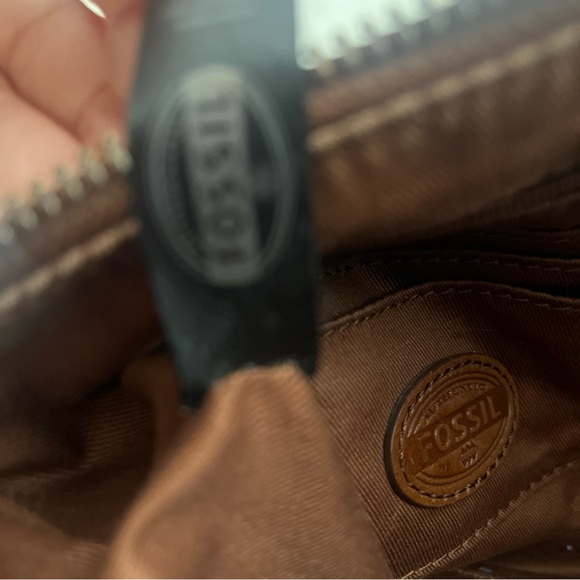 Fossil Tan Leather Crossbody Bag - Picture 4 of 8